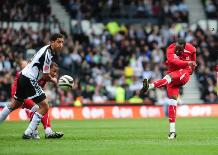 Framed Print : The Rivalry Roars: Derby County vs. Bristol City - A Football Battle (Season 08-09)