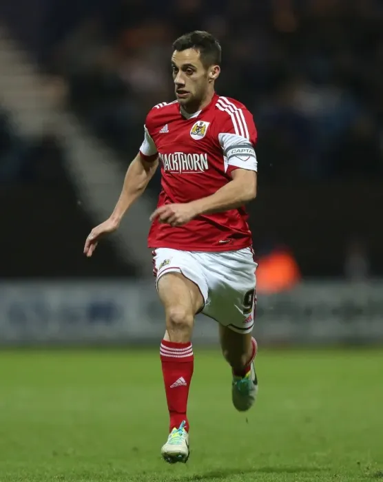 Framed Print : Sam Baldock in Action: Bristol City vs Preston North End, Sky Bet League One, 2013 Framed Print : Sam Baldock in Action: Bristol City vs Preston North End, Sky Bet League One, 2013