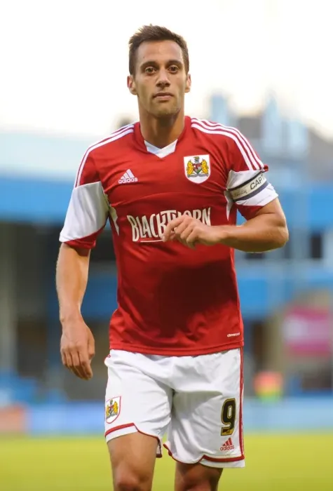 Framed Print : Sam Baldock in Action: Gillingham vs. Bristol City, Capital One Cup First Round