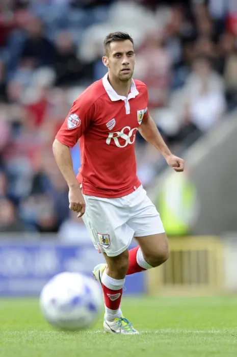 Framed Print : Sam Baldock in Action: Rochdale vs. Bristol City, Sky Bet League One, 2014