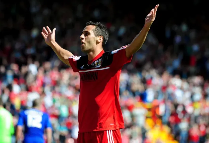 Framed Print : Sam Baldock Scores on Debut: Thrilling Moment for Bristol City Against Cardiff City, 25 August 2012 Framed Print : Sam Baldock Scores on Debut: Thrilling Moment for Bristol City Against Cardiff City, 25 August 2012