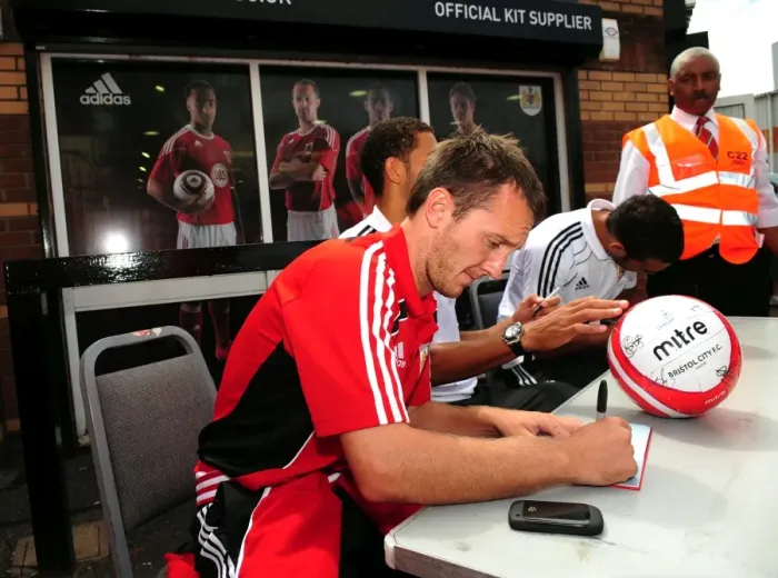 Framed Print : Behind the Scenes: 2010-11 Bristol City First Team Open Day