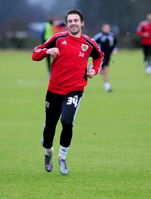 Framed Print : Behind the Scenes: Bristol City First Team Training - Season 10-11 (January 13, 2011)