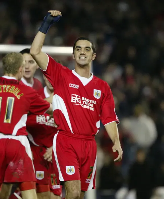 Framed Print : Scott Murray in Action for Bristol City Football Club (05-06)