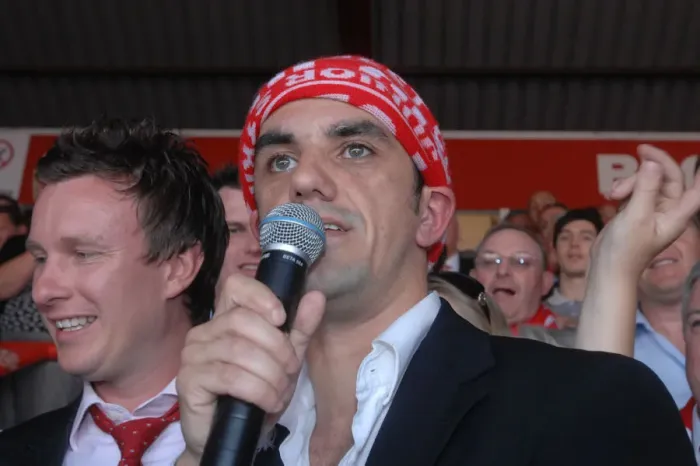 Framed Print : Scott Murray: Leading the Way to Promotion with Bristol City FC