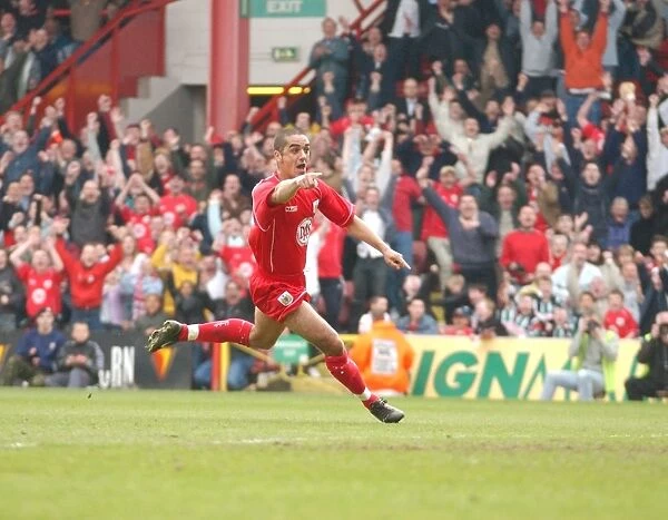 Scott Murray's Hat-trick: A Triumphant Moment for Bristol City (02-03)