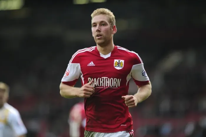 Framed Print : Scott Wagstaff in Action: Bristol City vs Colchester United, Sky Bet League One, September 2013