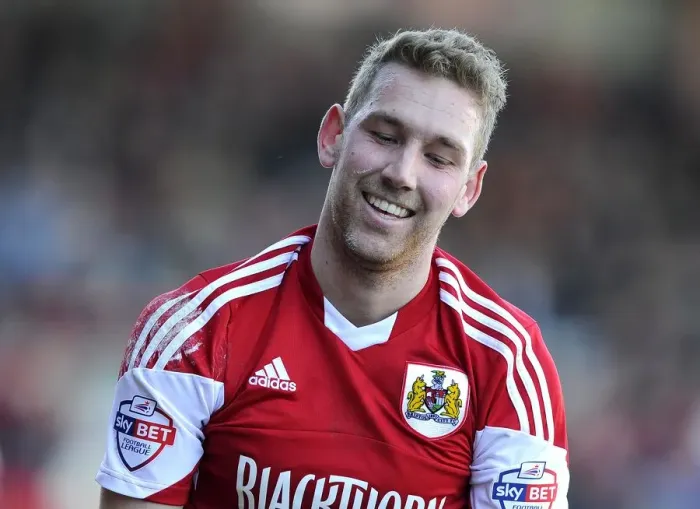 Framed Print : Scott Wagstaff in Action: Bristol City vs Swindon Town, Sky Bet League One, 2014