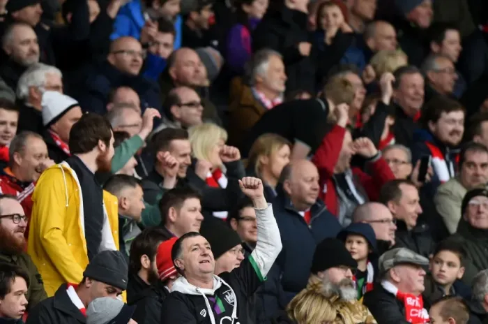 Framed Print : Sea of Supporters: Bristol City vs. Bolton Wanderers at Ashton Gate, 2016 Framed Print : Sea of Supporters: Bristol City vs. Bolton Wanderers at Ashton Gate, 2016