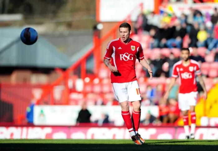 Framed Print : Sean Davis Joins the Ranks: Bristol City vs Blackpool, 25th February 2012 Framed Print : Sean Davis Joins the Ranks: Bristol City vs Blackpool, 25th February 2012