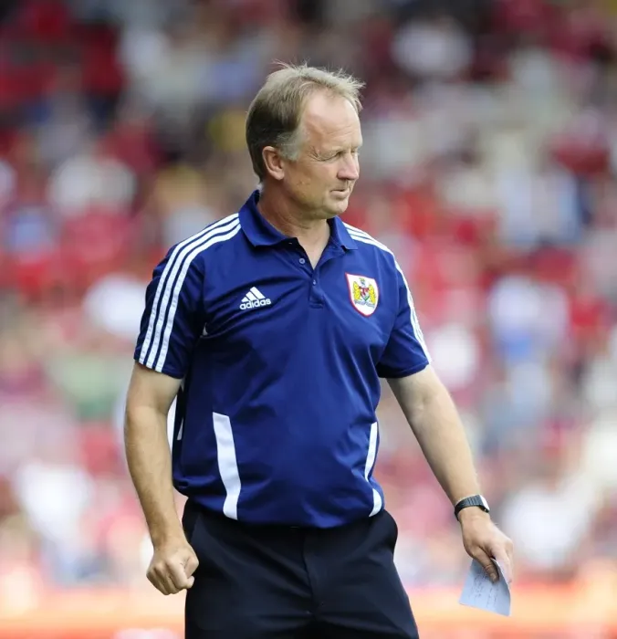 Framed Print : Sean O'Driscoll Leads Bristol City Against Bradford City at Ashton Gate, 2013 - Football Match Framed Print : Sean O'Driscoll Leads Bristol City Against Bradford City at Ashton Gate, 2013 - Football Match