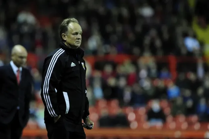 Framed Print : Sean O'Driscoll Leads Bristol City Against Brentford in Sky Bet League One Clash Framed Print : Sean O'Driscoll Leads Bristol City Against Brentford in Sky Bet League One Clash