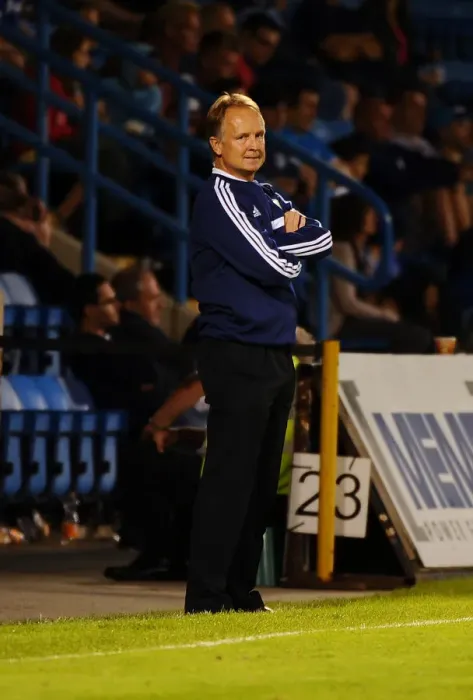 Framed Print : Sean O'Driscoll Leads Bristol City at Gillingham's Priestfield Stadium, Capital One Cup First Round