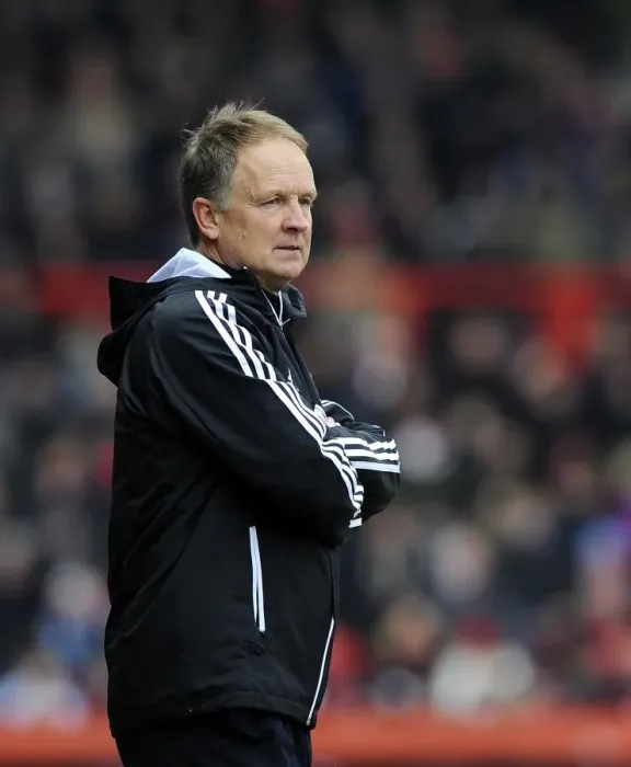 Framed Print : Sean O'Driscoll Leads Bristol City in Npower Championship Match Against Sheffield Wednesday, April 2013 Framed Print : Sean O'Driscoll Leads Bristol City in Npower Championship Match Against Sheffield Wednesday, April 2013
