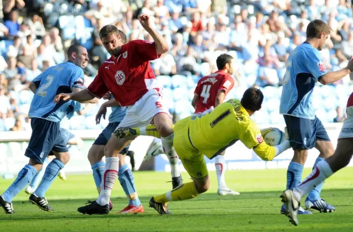 Framed Print : Season 09-10 Football Showdown: Clash of the Champions - Bristol City vs Coventry City