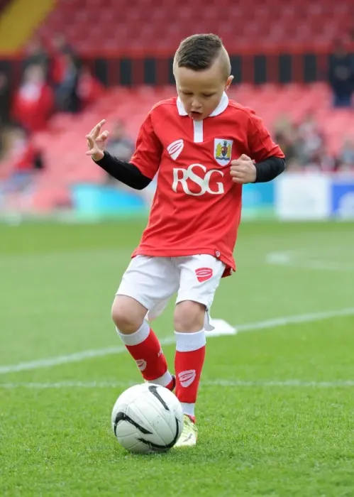 Framed Print : Showdown at Ashton Gate: Bristol City vs Rochdale, Sky Bet League One Clash - 28 February 2015 Framed Print : Showdown at Ashton Gate: Bristol City vs Rochdale, Sky Bet League One Clash - 28 February 2015