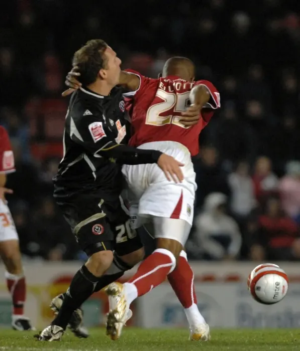 Framed Print : Showdown: Bristol City vs. Sheffield United - Season 08-09 Framed Print : Showdown: Bristol City vs. Sheffield United - Season 08-09