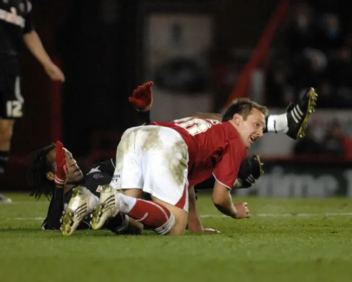Framed Print : The Showdown: Bristol City vs. Sheffield United - Season 08-09 Framed Print : The Showdown: Bristol City vs. Sheffield United - Season 08-09