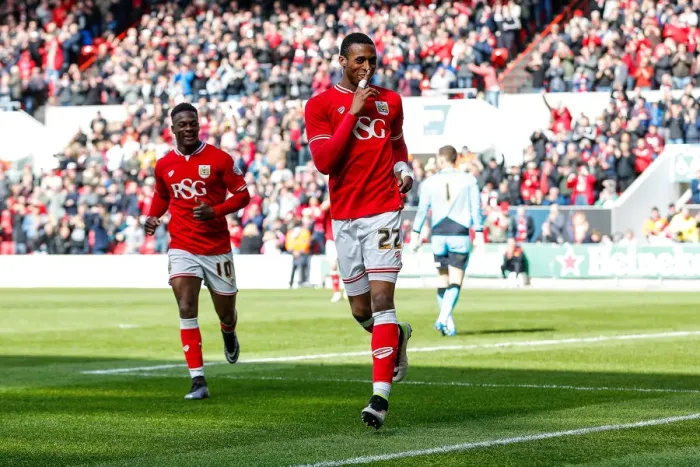 Framed Print : Sky Bet Championship Showdown: Bristol City vs Huddersfield Town at Ashton Gate Stadium (30 / 04 / 2016) Framed Print : Sky Bet Championship Showdown: Bristol City vs Huddersfield Town at Ashton Gate Stadium (30 / 04 / 2016)