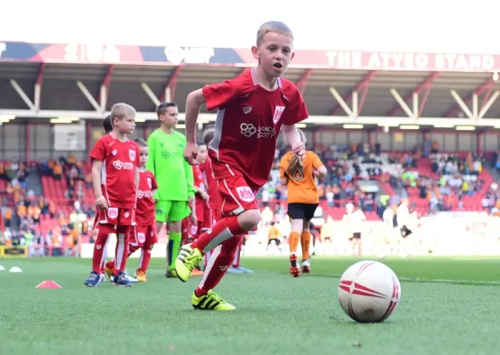 Framed Print : Sky Bet Championship Showdown: Mandatory Mascot Clash - Bristol City vs. Wolverhampton Wanderers (April 2017), Joe Meredith / JMP Framed Print : Sky Bet Championship Showdown: Mandatory Mascot Clash - Bristol City vs. Wolverhampton Wanderers (April 2017), Joe Meredith / JMP