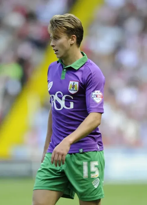 Framed Print : Sky Bet League One Kickoff: Luke Freeman in Action for Bristol City vs. Sheffield United (August 9, 2014)
