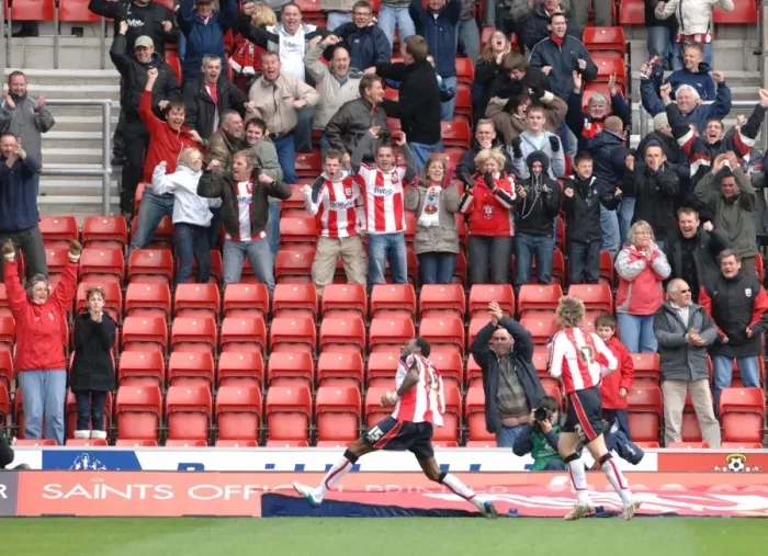 Framed Print : Southampton vs. Bristol City: The Intense Rivalry - Season 07-08 Football Match