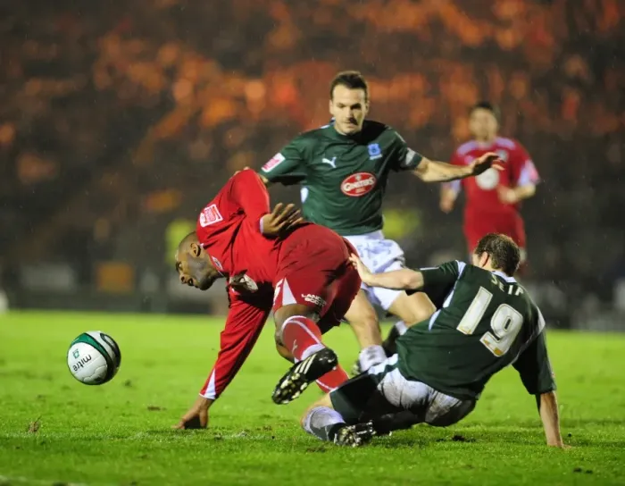 Framed Print : Southwest Rivalry: Bristol City vs Plymouth Argyle (08-09) - Clash of the Football Giants Framed Print : Southwest Rivalry: Bristol City vs Plymouth Argyle (08-09) - Clash of the Football Giants