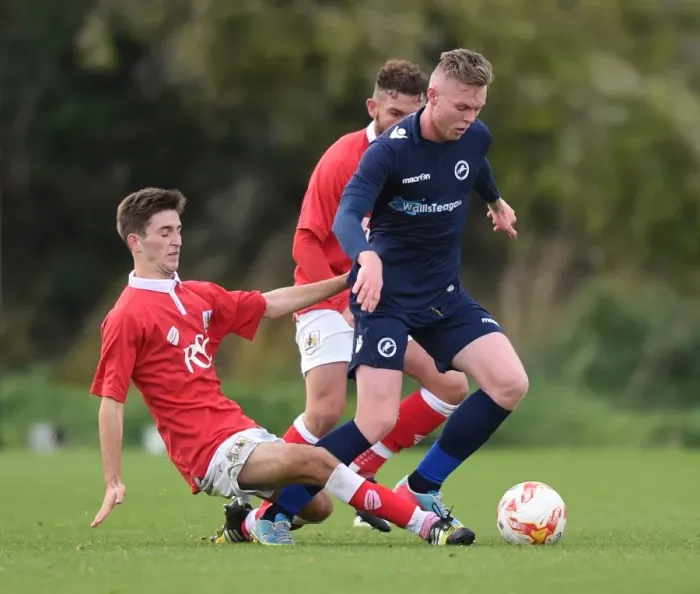 Framed Print : Last Stand: Bristol City's Ben Defends Against Millwall's Aiden O'Brien