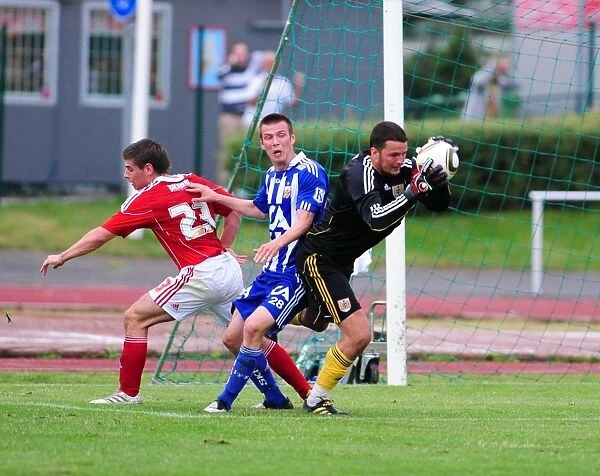Stephen Henderson in Action: IFK Gothenburg vs. Bristol City