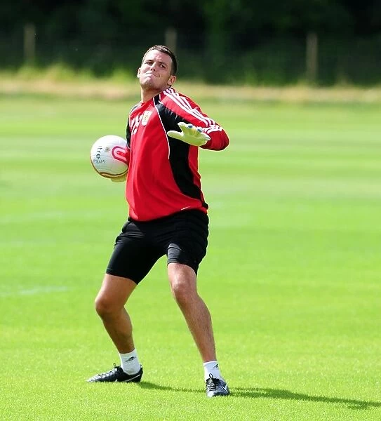 Stephen Henderson: Ready for Action at Bristol City FC Pre-Season Training