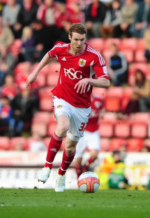 Framed Print : Stephen Pearson in Action: Bristol City vs. Cardiff City at Ashton Gate Stadium, March 10, 2012 Framed Print : Stephen Pearson in Action: Bristol City vs. Cardiff City at Ashton Gate Stadium, March 10, 2012