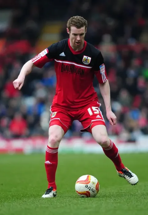 Framed Print : Stephen Pearson in Action: Bristol City vs Sheffield Wednesday, Npower Championship, 2013
