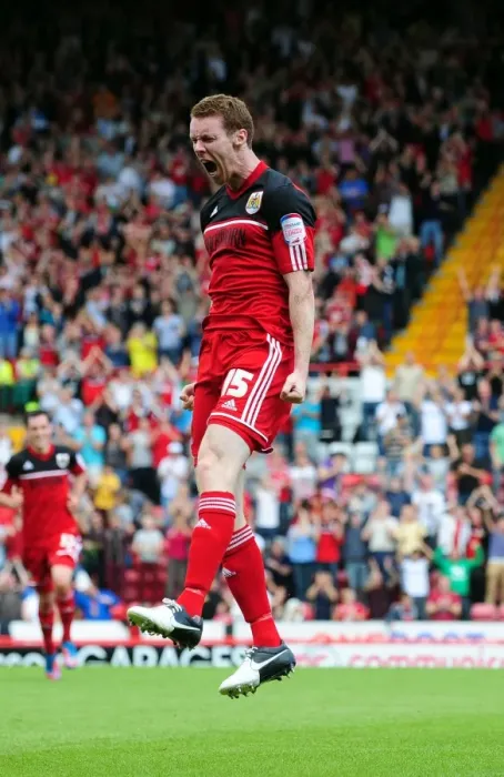 Framed Print : Stephen Pearson Scores First Goal for Bristol City Against Cardiff City, Championship 2012 - Joe Meredith Photo Framed Print : Stephen Pearson Scores First Goal for Bristol City Against Cardiff City, Championship 2012 - Joe Meredith Photo