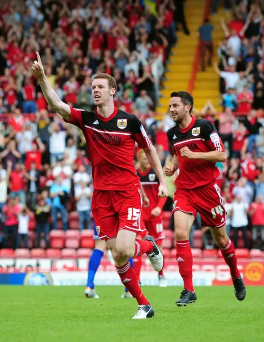 Framed Print : Stephen Pearson Scores the Opener for Bristol City Against Cardiff City, Championship 2012 Framed Print : Stephen Pearson Scores the Opener for Bristol City Against Cardiff City, Championship 2012