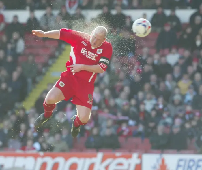 Framed Print : Steve Brooker in Action: 05-06 Season - Bristol City Football Club Framed Print : Steve Brooker in Action: 05-06 Season - Bristol City Football Club