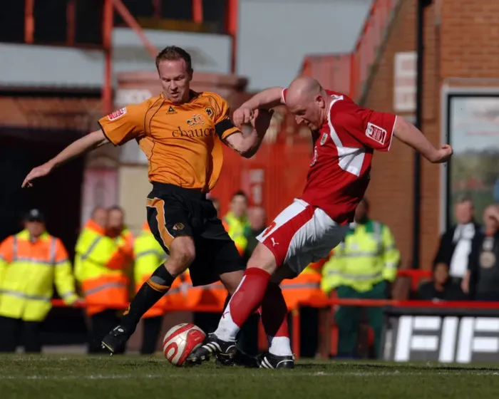 Framed Print : Steve Brooker in Action: Bristol City vs. Wolverhampton Wanderers Framed Print : Steve Brooker in Action: Bristol City vs. Wolverhampton Wanderers