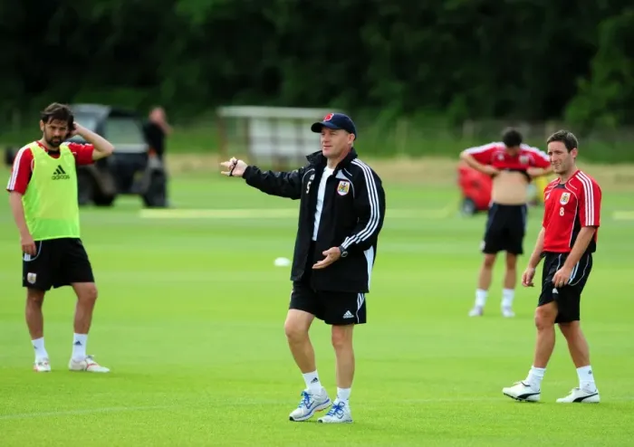 Framed Print : Steve Coppell: Dedicated at the Helm of Bristol City - Pre-Season Training Framed Print : Steve Coppell: Dedicated at the Helm of Bristol City - Pre-Season Training