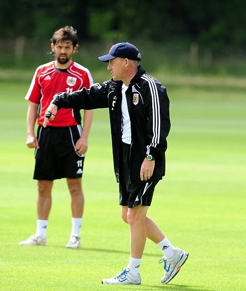 Steve Coppell Leading Bristol City's Pre-Season Training