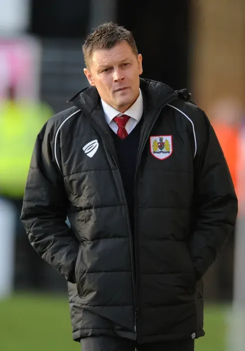 Framed Print : Steve Cotterill and Bristol City Face Gillingham in Sky Bet League One Match at Priestfield Stadium (December 2014) Framed Print : Steve Cotterill and Bristol City Face Gillingham in Sky Bet League One Match at Priestfield Stadium (December 2014)