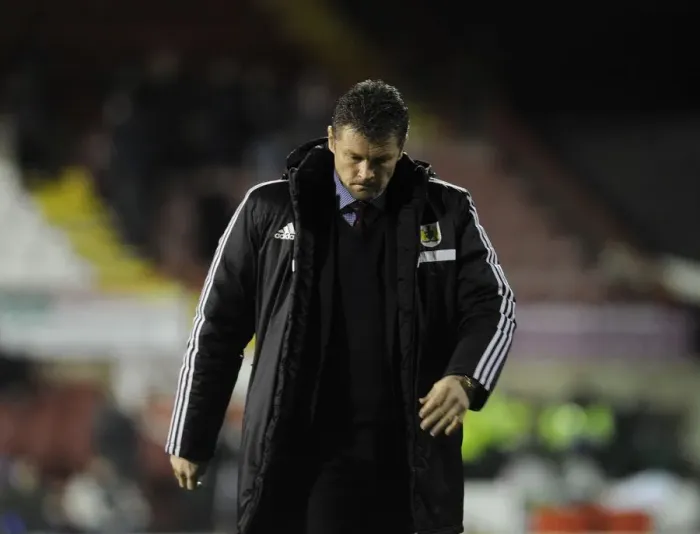 Framed Print : Steve Cotterill: A Dejected Manager After Brentford's Victory Over Bristol City Framed Print : Steve Cotterill: A Dejected Manager After Brentford's Victory Over Bristol City