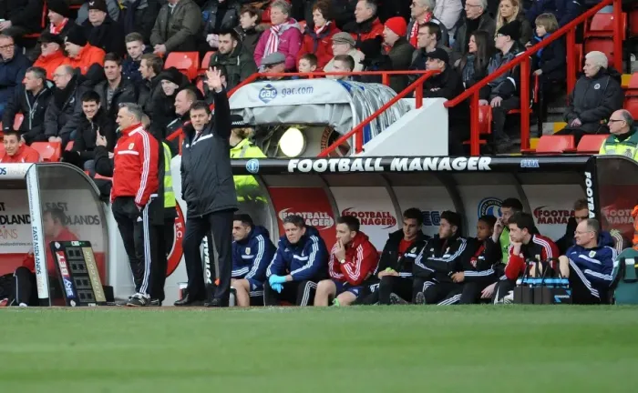 Framed Print : Steve Cotterill Guides Bristol City at Bramall Lane in Sky Bet League One Clash (2014) Framed Print : Steve Cotterill Guides Bristol City at Bramall Lane in Sky Bet League One Clash (2014)