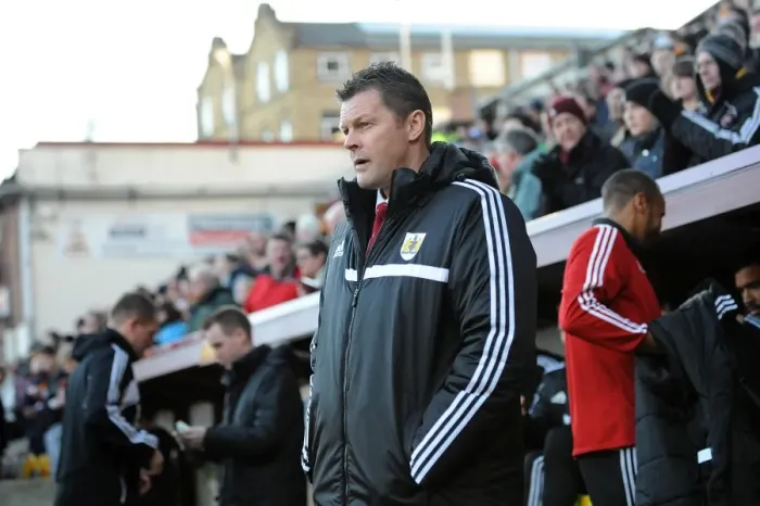 Framed Print : Steve Cotterill Leads Bristol City at Bradford City, January 2014 Framed Print : Steve Cotterill Leads Bristol City at Bradford City, January 2014