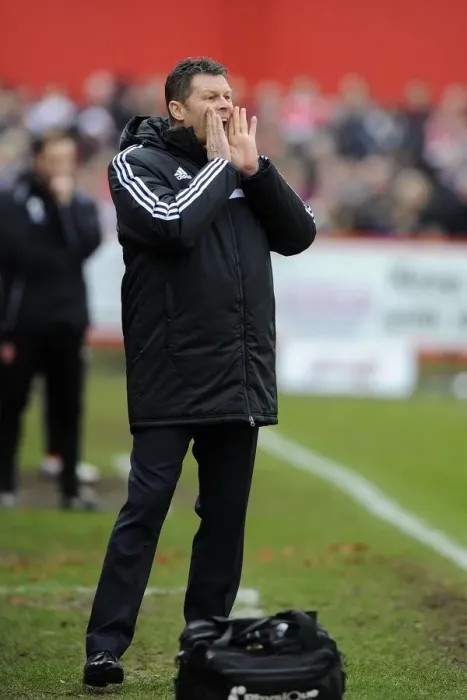Framed Print : Steve Cotterill Leads Bristol City in FA Cup Match Framed Print : Steve Cotterill Leads Bristol City in FA Cup Match