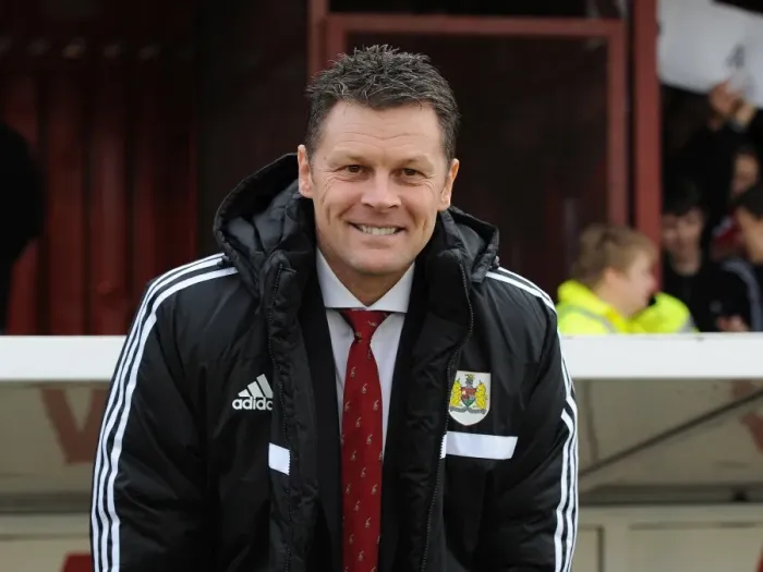 Framed Print : Steve Cotterill Leads Bristol City in FA Cup Match at Tamworth, December 2013 Framed Print : Steve Cotterill Leads Bristol City in FA Cup Match at Tamworth, December 2013
