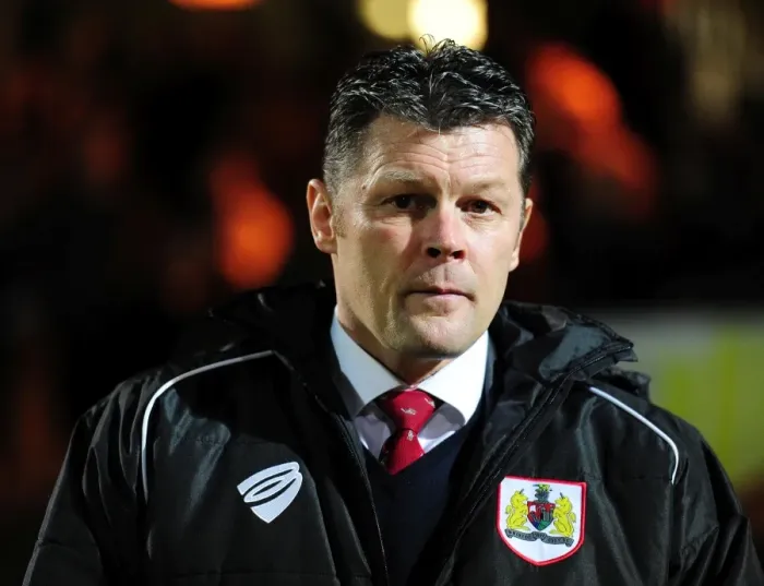 Framed Print : Steve Cotterill Leads Bristol City at Huish Park Against Yeovil Town, Sky Bet League One, 10 March 2015
