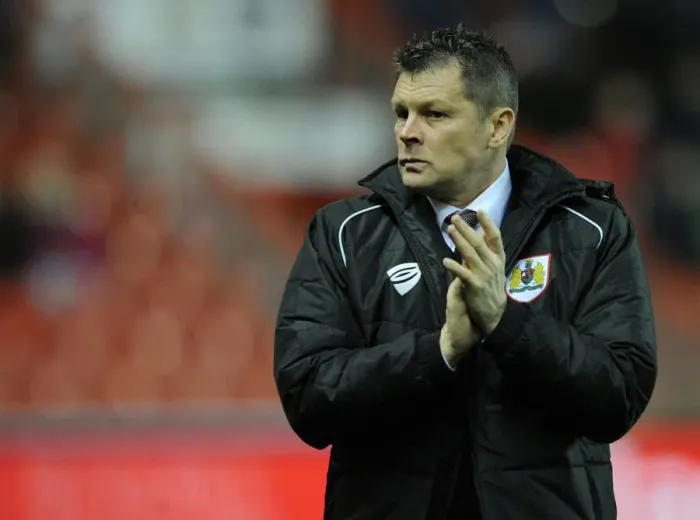 Framed Print : Steve Cotterill Leads Bristol City in Johnstone's Paint Trophy Match Against Gillingham, 29 / 01 / 2015 Framed Print : Steve Cotterill Leads Bristol City in Johnstone's Paint Trophy Match Against Gillingham, 29 / 01 / 2015