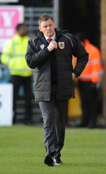 Framed Print : Steve Cotterill Leads Bristol City at Priestfield Stadium, Sky Bet League One (December 2014) Framed Print : Steve Cotterill Leads Bristol City at Priestfield Stadium, Sky Bet League One (December 2014)