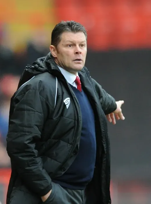 Framed Print : Steve Cotterill Leads Bristol City in Sky Bet League One Clash Against Rochdale, 28 / 02 / 2015 Framed Print : Steve Cotterill Leads Bristol City in Sky Bet League One Clash Against Rochdale, 28 / 02 / 2015