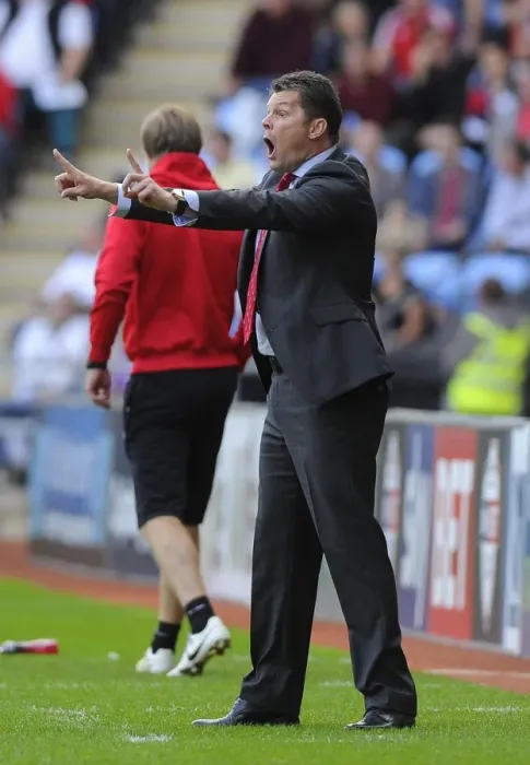 Framed Print : Steve Cotterill Leads Bristol City in Sky Bet League One Match at Ricoh Arena
