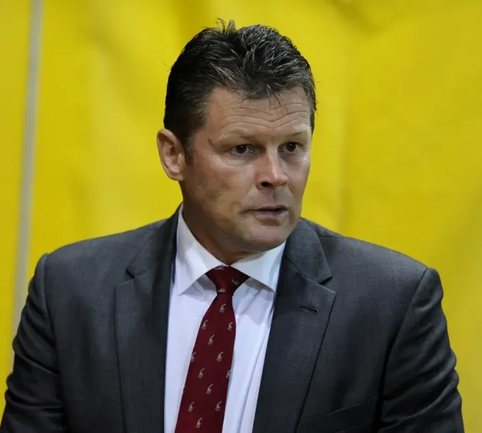 Framed Print : Steve Cotterill Leads Bristol City in Sky Bet League One Showdown at Port Vale (September 16, 2014) Framed Print : Steve Cotterill Leads Bristol City in Sky Bet League One Showdown at Port Vale (September 16, 2014)